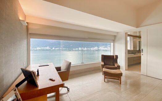 MODERN PENTHOUSE WITH PANORAMIC VIEW OF RIO AND CRIST STATUE