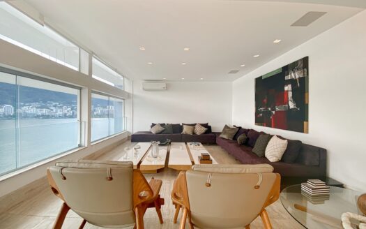 MODERN PENTHOUSE WITH PANORAMIC VIEW OF RIO AND CRIST STATUE