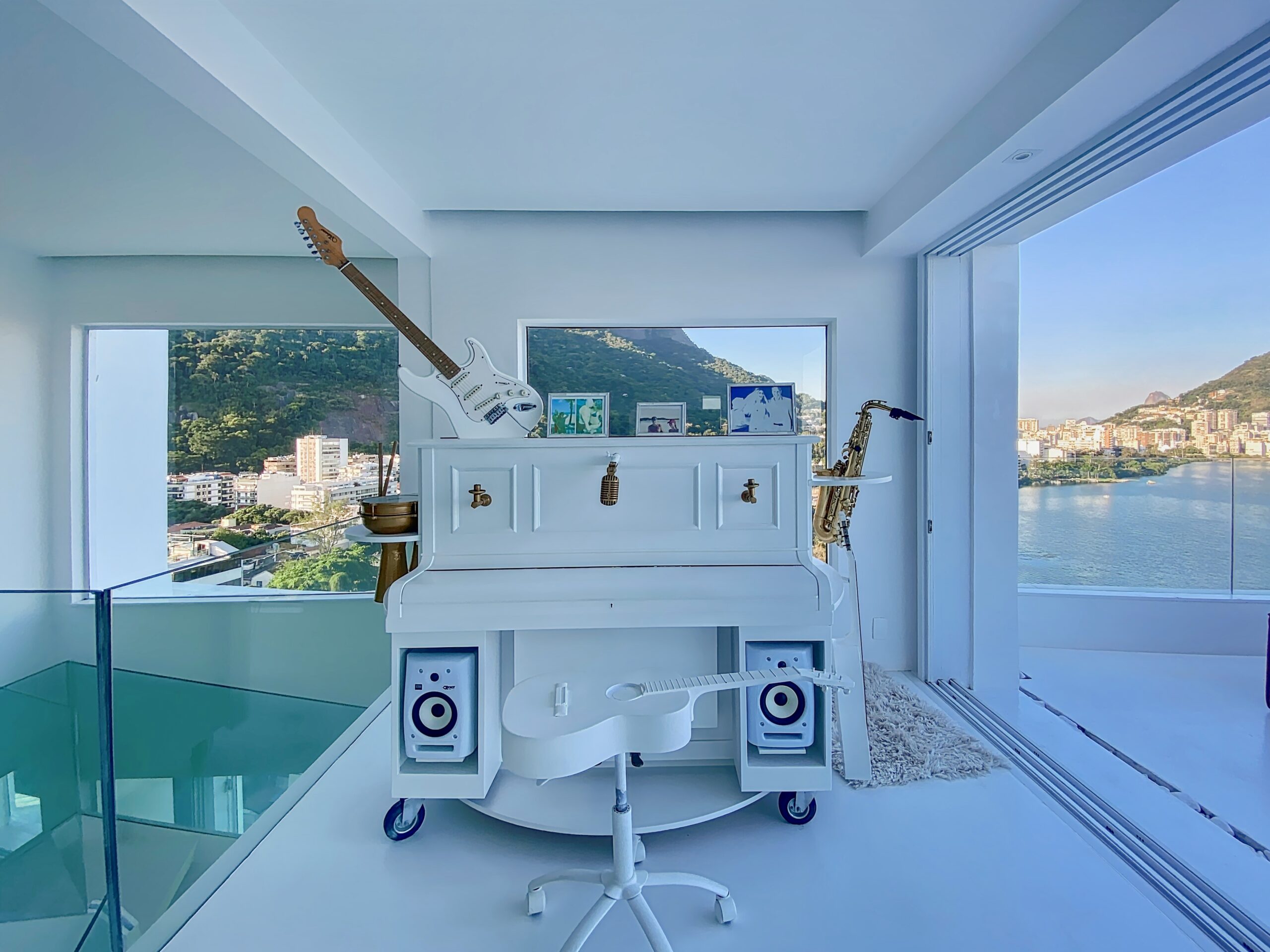 View of RENOVATED LUXURY PENTHOUSE FOR SALE IN LAGOA