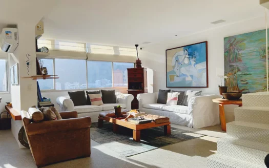 EXQUISITES DUPLEX-PENTHOUSE MIT HERRLICHEM BLICK IN LEBLON