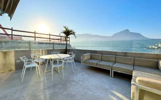 LUXUEUX PENTHOUSE D'IPANEMA AVEC VUE IMPRENABLE | 2 CHAMBRES, 1 SALLE DE BAIN | DESIGN MODERNE