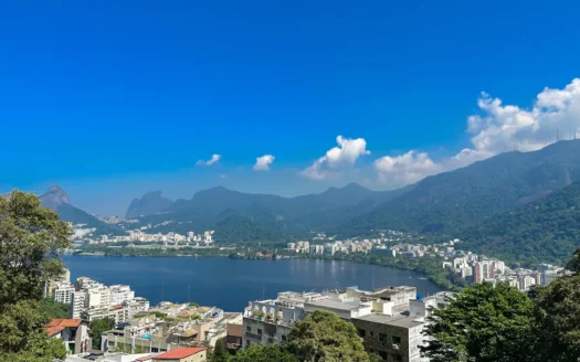 Villa di lusso con piscina infinita in vendita a Lagoa