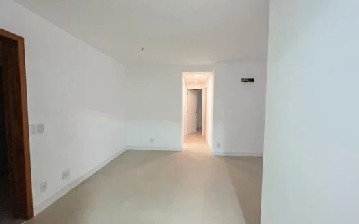 NEWLY BUILT APARTMENT IN PRIME LEBLON LOCATION