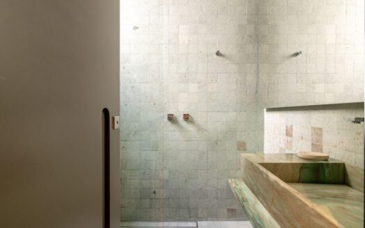 STUNNING STUDIO PENTHOUSE IN COPACABAN
