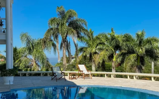 ARCHITECT-DESIGNED MANSION WITH POOL FOR SALE IN JOÁ