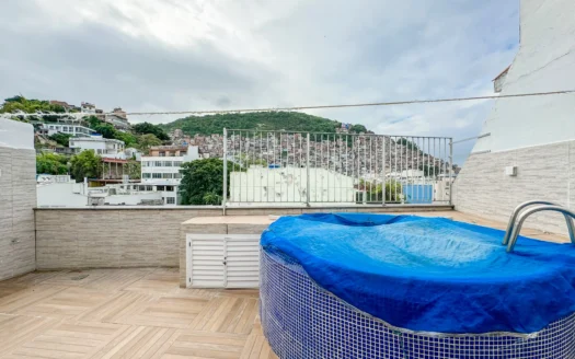 ATTICO DUPLEX IN VENDITA A IPANEMA - DIRITTI DI LASTRA ESCLUSIVI E OPPORTUNITÀ DI INVESTIMENTO
