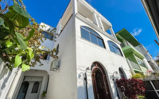 LUXURY 4-BEDROOM URCA MANSION FOR SALE