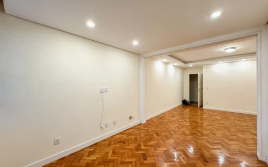 莱布隆三居室公寓 - 122 平方米、停车场和海滨位置