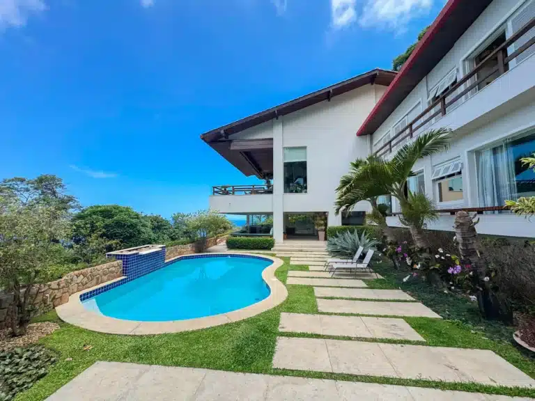 Mansión de lujo en São Conrado con vistas al mar