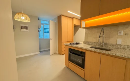 位于 Leblon 的现代化两居室公寓,高楼层,智能自动化,可提供 airbnb 服务