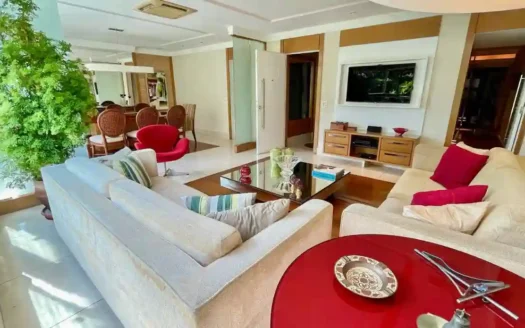 3 Bedroom Fully Renovated Apartment for Sale in Ipanema 2
