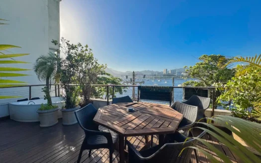 Spaziosa casa con 6 camere da letto in vendita a Urca, Rio de Janeiro