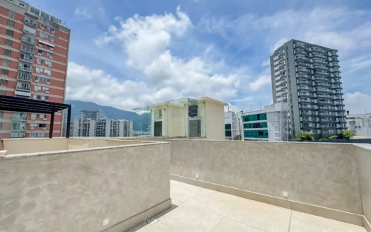 Triplex Penthouse for Sale in Leblon – Exclusivity, Comfort, and Sophistication