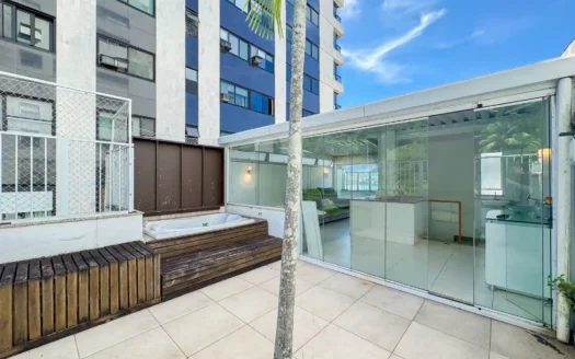 Duplex Penthouse with Christ the Redeemer View for Sale on Avenida Epitácio Pessoa