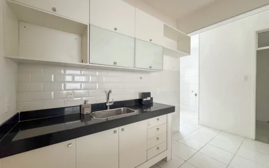 Appartamento in vendita a Leblon vicino alla spiaggia con 3 camere da letto