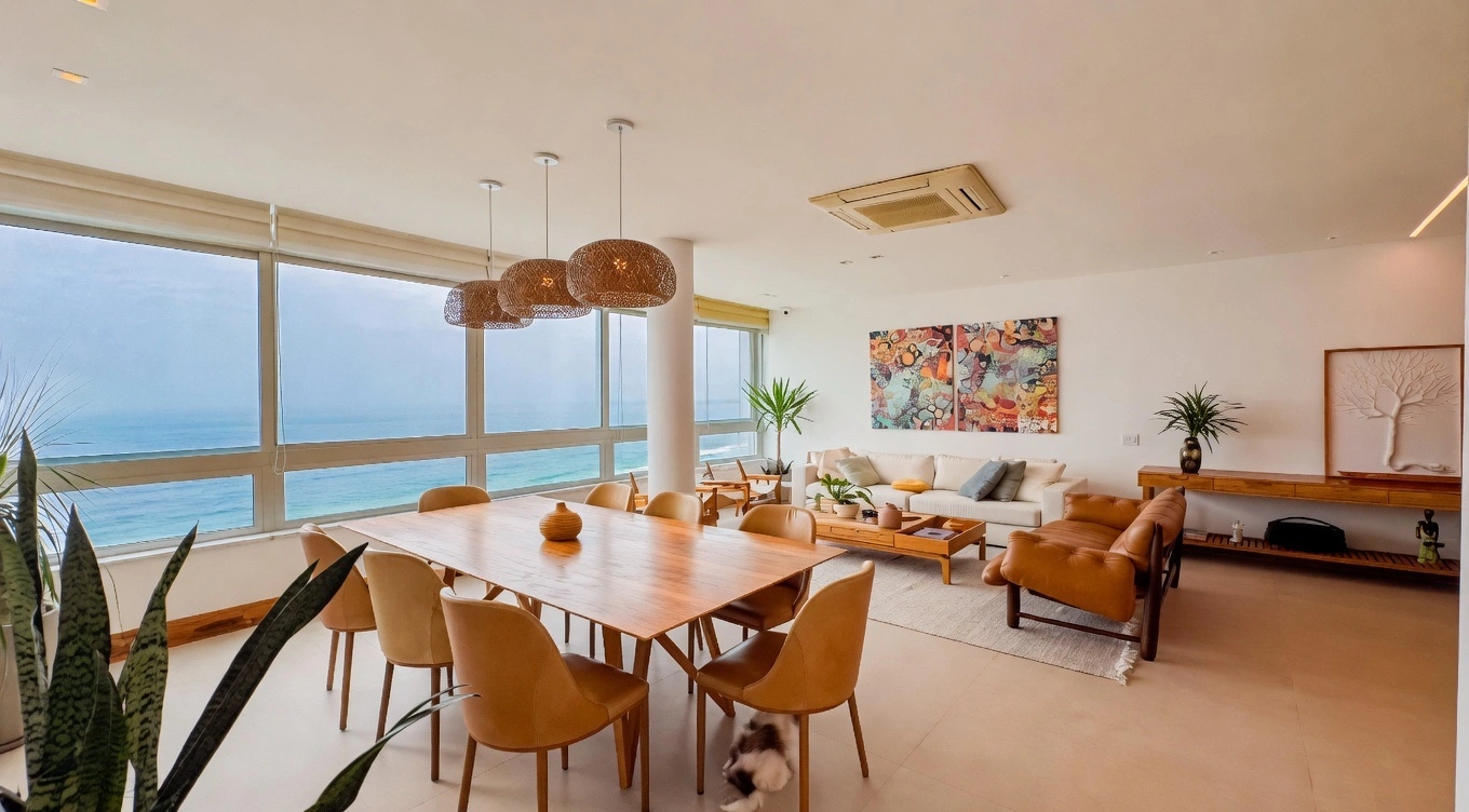 Ático dúplex frente al mar en venta en Leme con vistas al mar