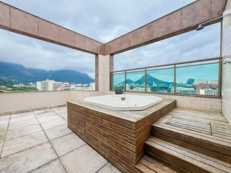 Ático dúplex en venta en Leblon con vistas panorámicas