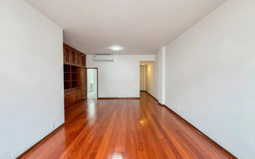 Spacious 3 Bedroom Apartment for Sale in Ipanema