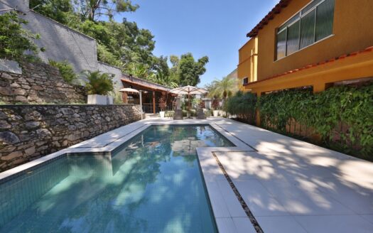 House for sale in Santa Teresa with Christ view and large private garden (9)