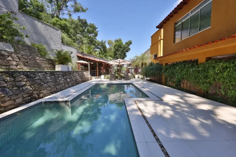 Casa en venta en Santa Teresa con vistas al Cristo y un amplio jardín privado