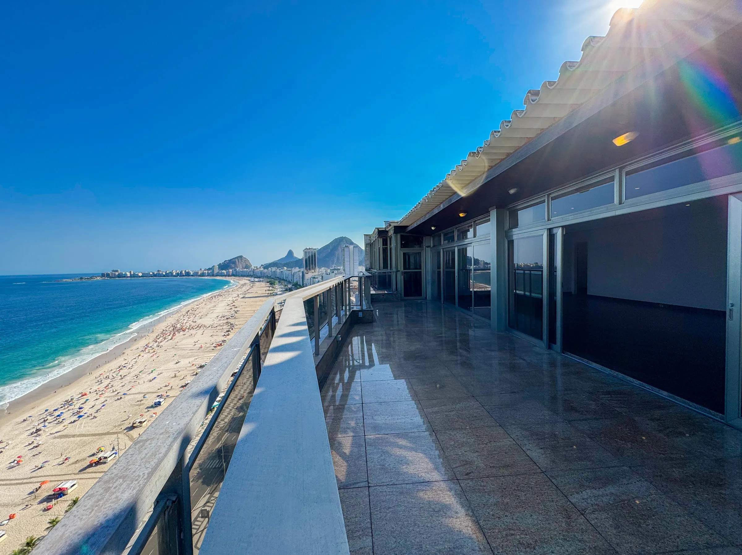 Leme Penthouse with Sea Views – 470m², Private Pool & Iconic Rio Panorama 13
