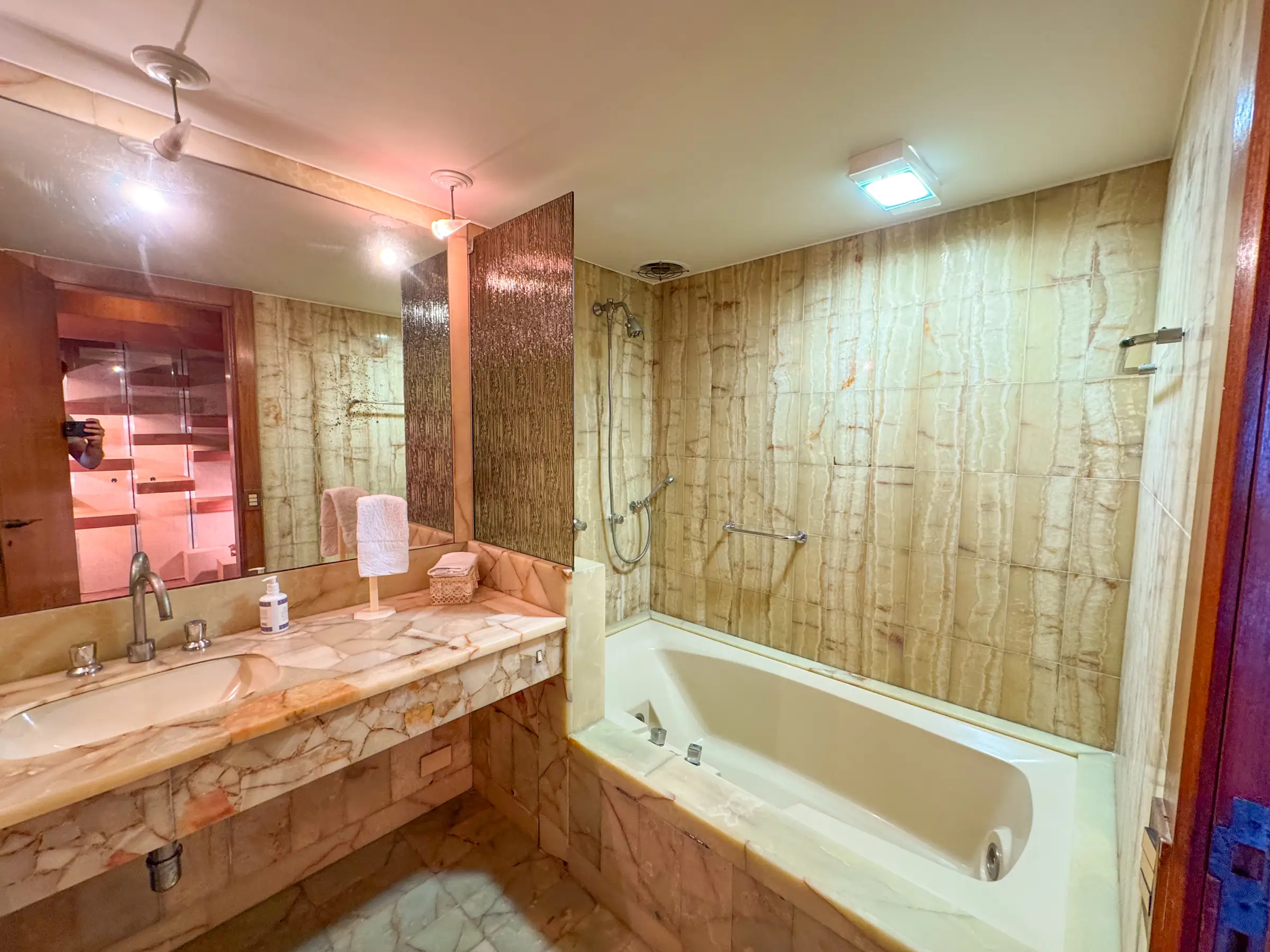 Leme Penthouse with Sea Views – 470m², Private Pool & Iconic Rio Panorama 8