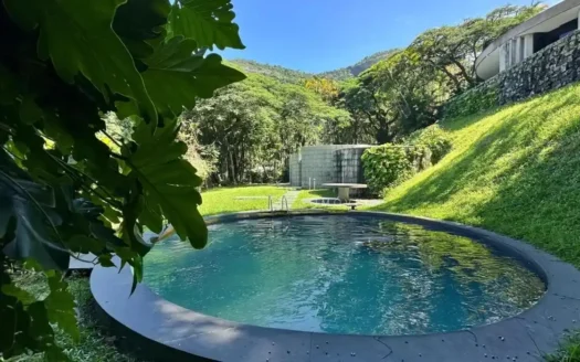 Casa de arquiteto moderno na Barra da Tijuca - Design e natureza na Pedra da Gávea