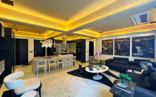 Apartamento renovado en venta en Ipanema: diseño moderno y listo para entrar a vivir