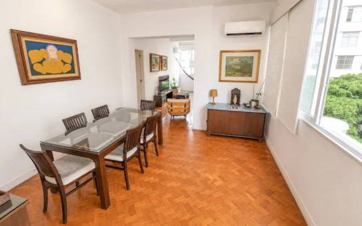 Ipanema Apartment for Sale Near Arpoador – 100m², Tree Canopy & Sea Corridor Views