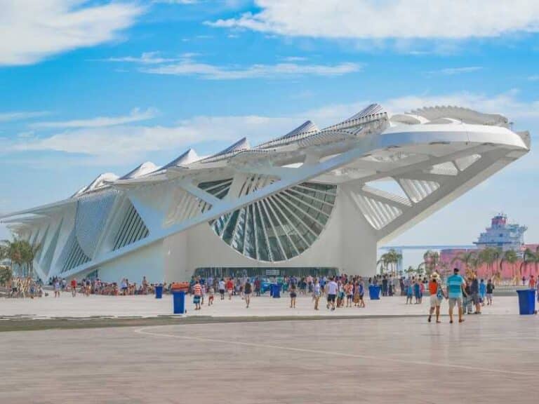 Turismo Sênior no Rio: Por que mais viajantes com mais de 60 anos estão visitando a cidade