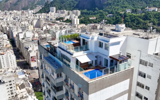 Penthouse Triplex Leme avec vue sur l'océan - 320m² de retraite verticale avec piscine et vues panoramiques