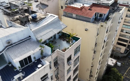 Ático dúplex en venta en Copacabana: 132 m², ascensor privado, terraza en la azotea