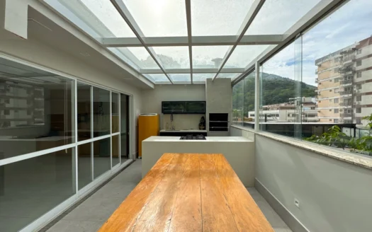 Appartement-terrasse en duplex à louer à Lagoa, avec piscine et terrasse