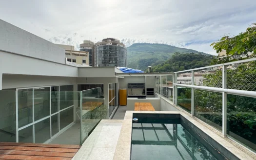 Renovated duplex penthouse for sale in Lagoa with pool (26)