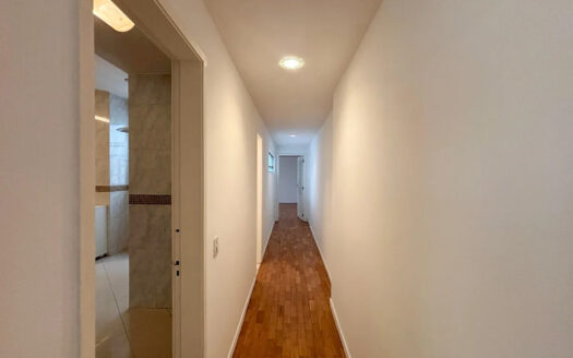 Apartment near Leblon Beach with 4 bedrooms for sale