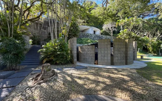 -Modern Architect House in Barra da Tijuca – Design and Nature at Pedra da Gávea (1)