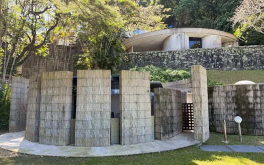 Modern Architect House in Barra da Tijuca – Design and Nature at Pedra da Gávea
