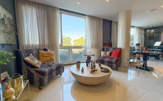 luxury apartment for sale on Avenida Atlântica