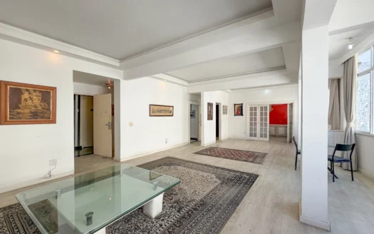 Copacabana apartment for sale with independent unit