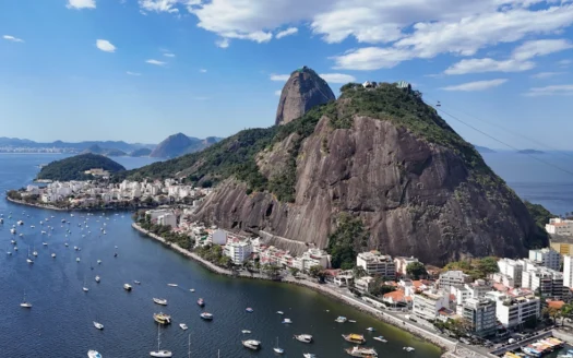 Modern Penthouse for Sale in Urca, Rio de Janeiro – 235m² with Panoramic Views
