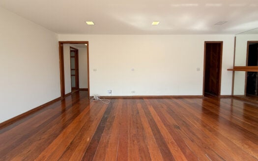 Apartamento espaçoso de 159 m² à venda em Ipanema