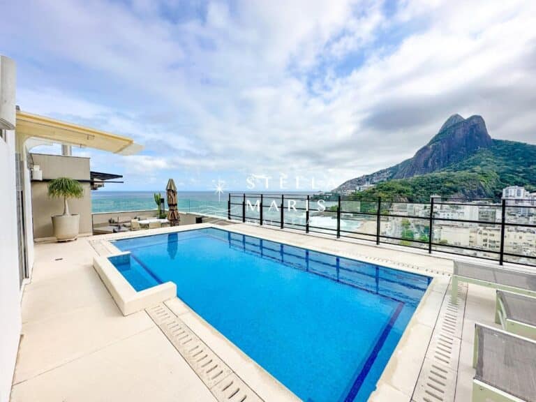 Ático de Delfim Moreira en venta en Leblon: 420 m², piscina y vista al mar