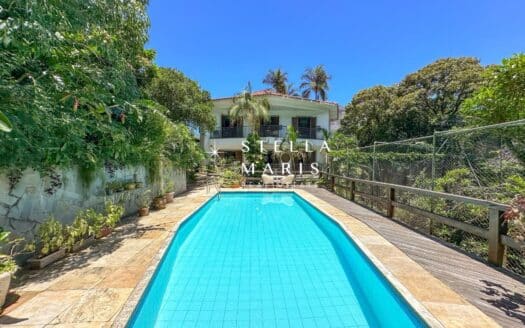 Haus in Gávea in einer bewachten Wohnanlage zu verkaufen – 936 m², 6 Suiten, Pool