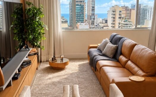 Nascimento Silva two-bedroom – living room with city view