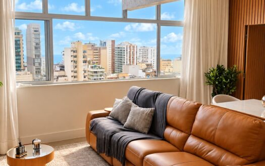 Renovated 2-Suite Apartment with Sea View on Rua Nascimento Silva, Ipanema – 97 m²